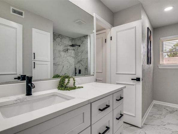 1309  Mayfield Avenue , Garland Texas 75041