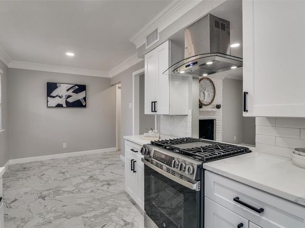 1309  Mayfield Avenue , Garland Texas 75041