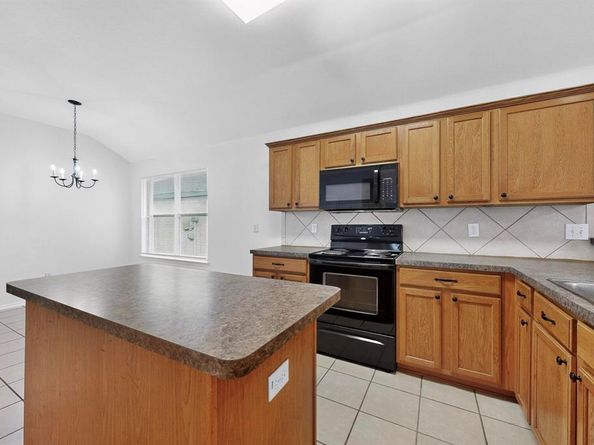 2224  Hummingbird Way , Mesquite Texas 75181