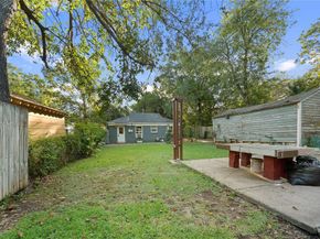 635  Richmondell Avenue , Dallas Texas 75211