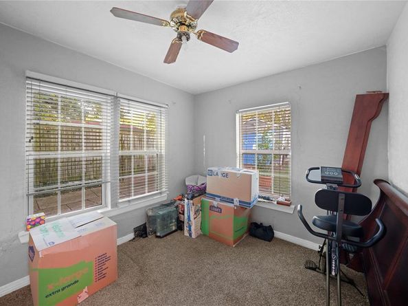635  Richmondell Avenue , Dallas Texas 75211