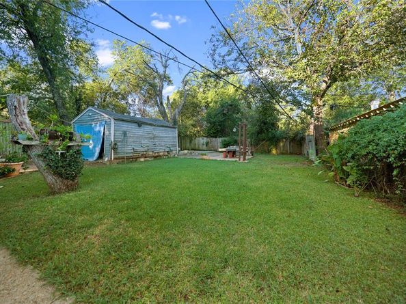 635  Richmondell Avenue , Dallas Texas 75211