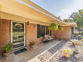 300  Shoreline Drive , Azle Texas 76020