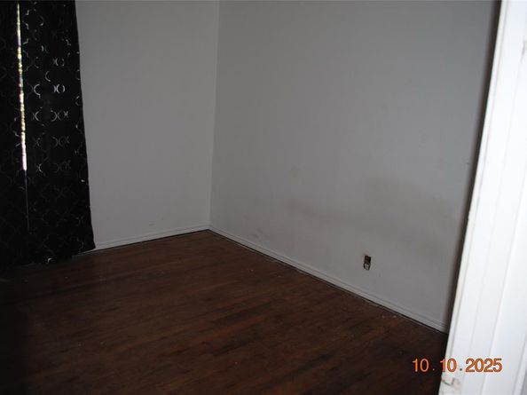 1660  Marsalis Road , Lancaster Texas 75134