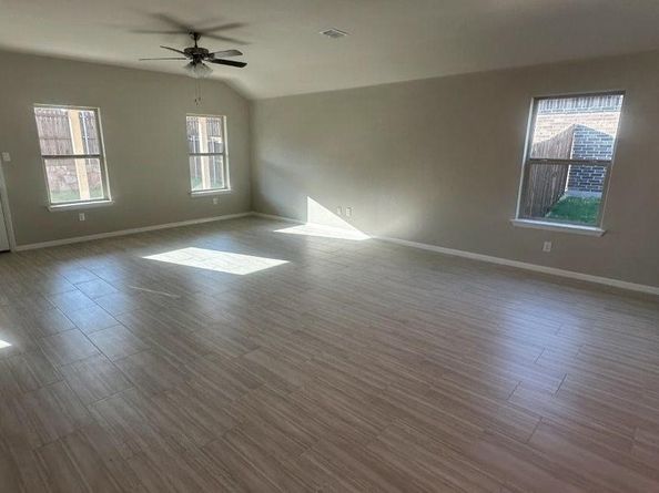 410  LUBBOCK Drive , Azle Texas 76020