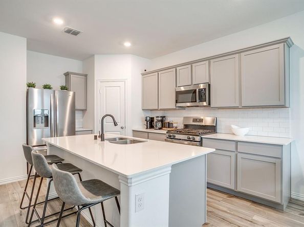 3032  Riddler Way , Little Elm Texas 75068