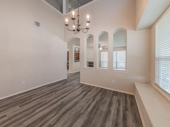 1033  Hayden Lane , Savannah Texas 76227