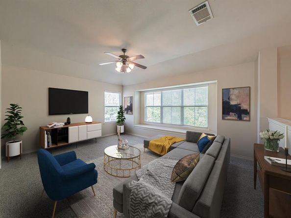 1033  Hayden Lane , Savannah Texas 76227