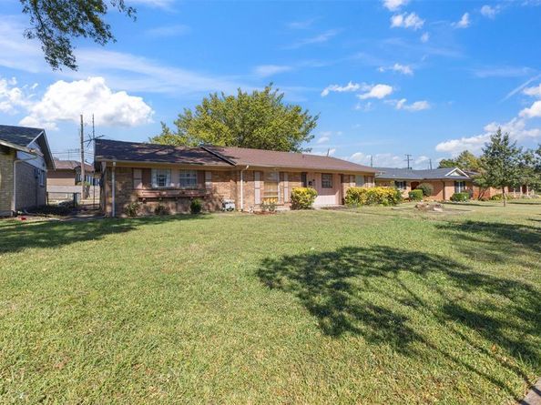 3109  Point East Drive , Mesquite Texas 75150