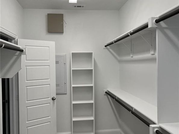 338  Almanor Street , Lewisville Texas 75056