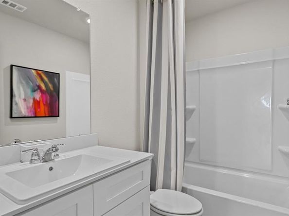 1761  GILLENS Avenue , Fort Worth Texas 76140