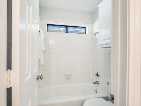 2332  Heatherwoods Way , Carrollton Texas 75007