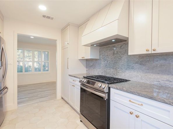 3222  Norcross Lane , Dallas Texas 75229