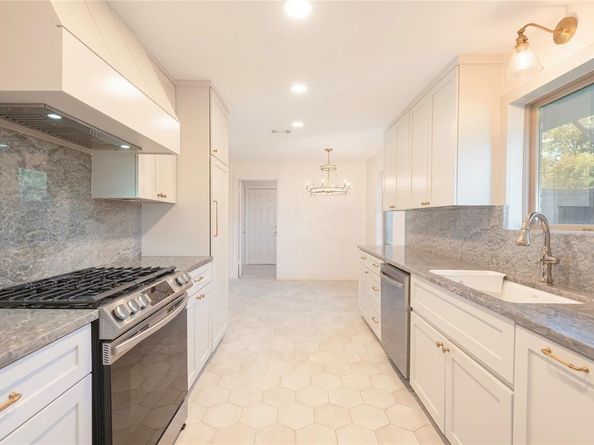 3222  Norcross Lane , Dallas Texas 75229