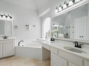 3215  Ricci Lane , Irving Texas 75062