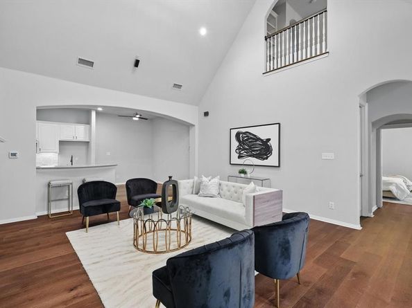 3215  Ricci Lane , Irving Texas 75062