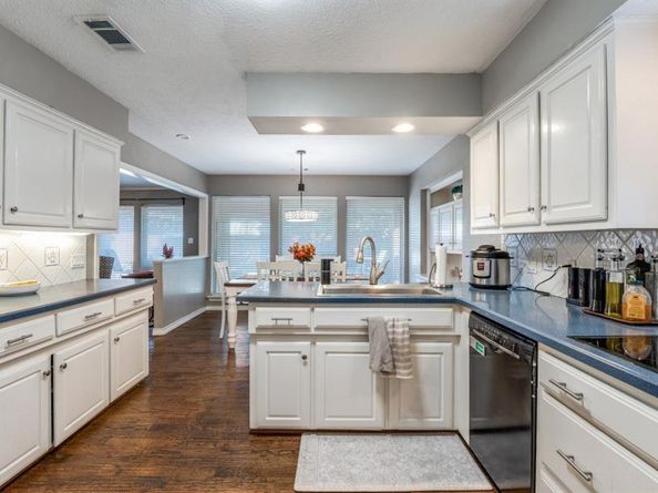 2719 N Surrey Drive , Carrollton Texas 75006