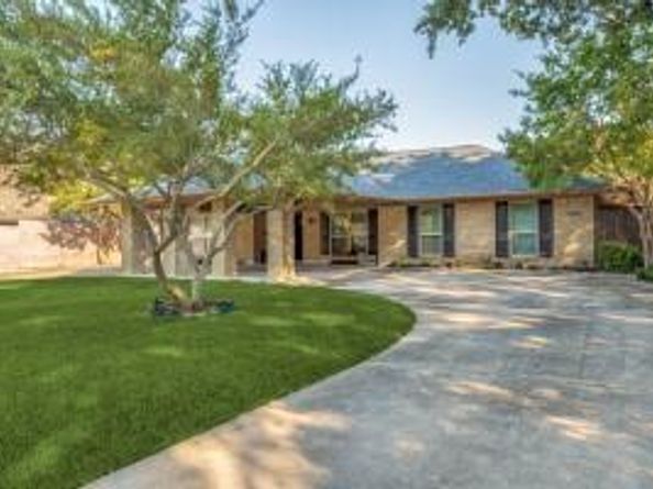 2719 N Surrey Drive , Carrollton Texas 75006