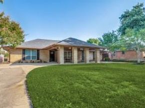 2719 N Surrey Drive , Carrollton Texas 75006