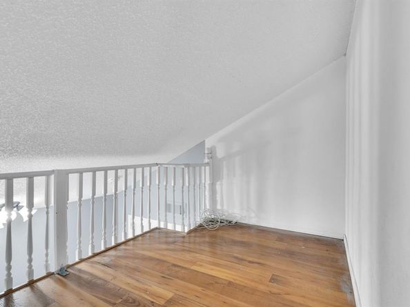 6419  Valleybrooke Court , Arlington Texas 76001