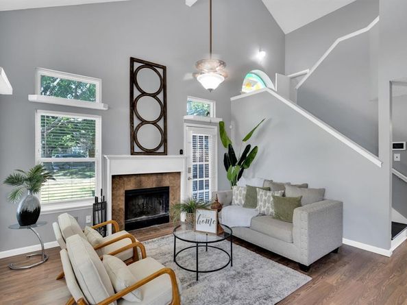 6419  Valleybrooke Court , Arlington Texas 76001