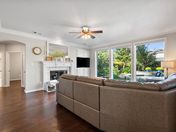 1601  Mallard Circle , Mansfield Texas 76063