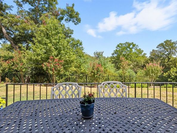 4237  Ranier Court , Fort Worth Texas 76109