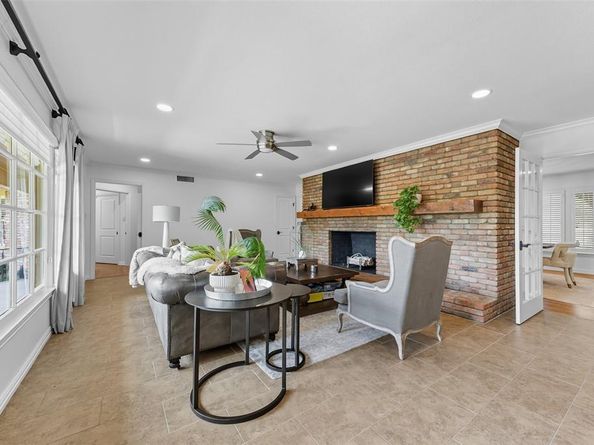4237  Ranier Court , Fort Worth Texas 76109