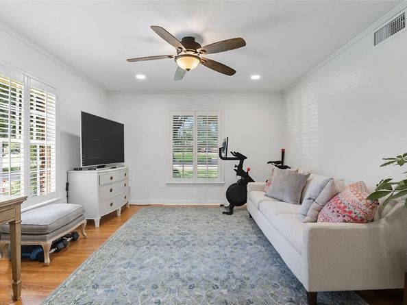 4237  Ranier Court , Fort Worth Texas 76109