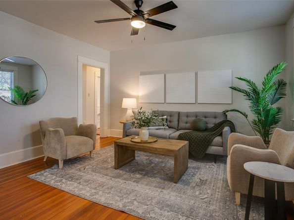219 N Willomet Avenue , Dallas Texas 75208
