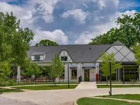 219 N Willomet Avenue , Dallas Texas 75208
