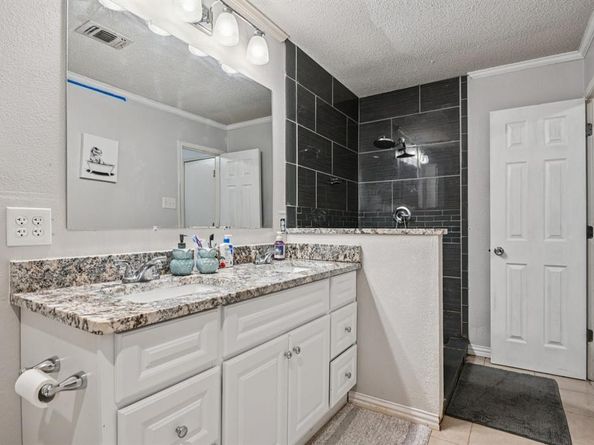 741  Nightingale Circle , Mansfield Texas 76063