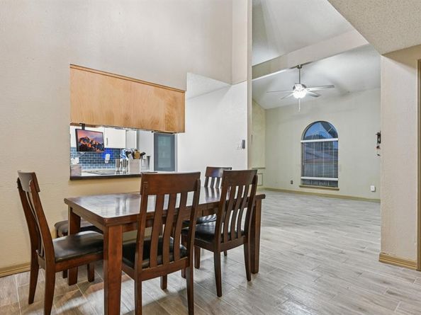 741  Nightingale Circle , Mansfield Texas 76063