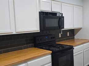 1914 W Grauwyler Road , Irving Texas 75061