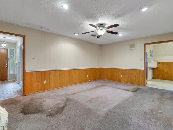 3607  HALIFAX Drive , Arlington Texas 76013