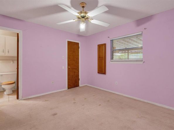 3607  HALIFAX Drive , Arlington Texas 76013