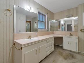 3607  HALIFAX Drive , Arlington Texas 76013