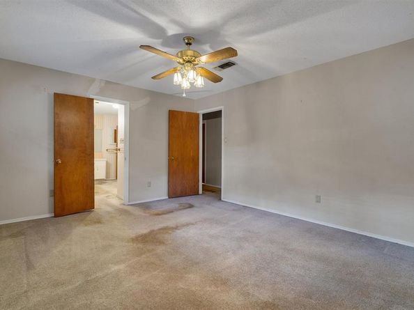 3607  HALIFAX Drive , Arlington Texas 76013