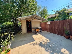 2320  Village Way , Dallas Texas 75216