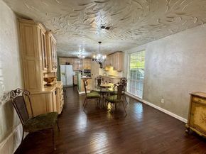 2320  Village Way , Dallas Texas 75216