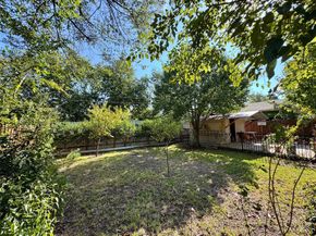 2320  Village Way , Dallas Texas 75216