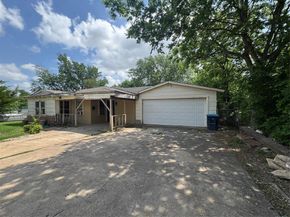 1301  Sharondale Street , Fort Worth Texas 76115