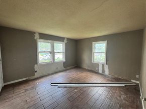 1301  Sharondale Street , Fort Worth Texas 76115