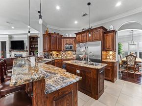 505 S Bluegrove Road , Lancaster Texas 75146