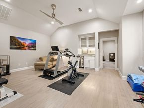 6811  Del Norte Lane , Dallas Texas 75225