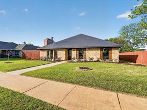 1402  Country Lane , Allen Texas 75002