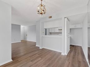 8560  Park Lane  133, Dallas Texas 75231