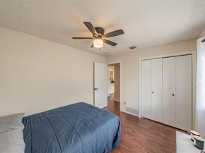 17490  Meandering Way  1709, Dallas Texas 75252