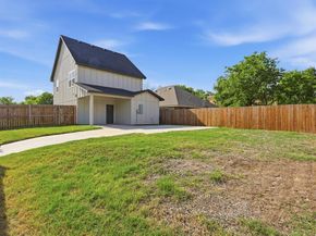 4621  Mccart Avenue , Fort Worth Texas 76115