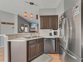 4009  Eisenhower Street , Carrollton Texas 75007